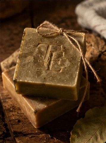 Savon d’Alep — Bois patiné & lin brut